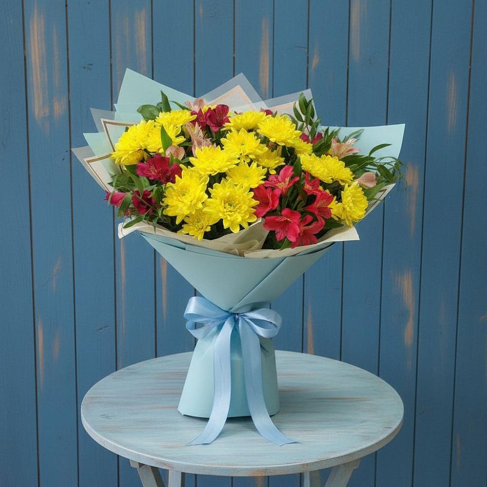 Букет цветов из: Альстромерии и Хризантемы в Гайдуке