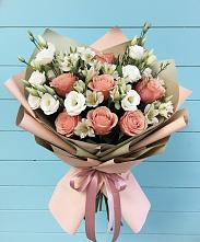Букет цветов из:  Розы, Альстромерии и Лизиантусы в Гайдуке
