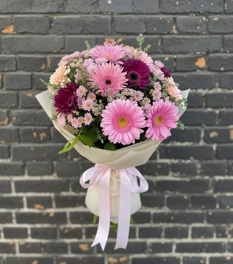 Букет цветов из: Герберы и Хризантемы в Гайдуке