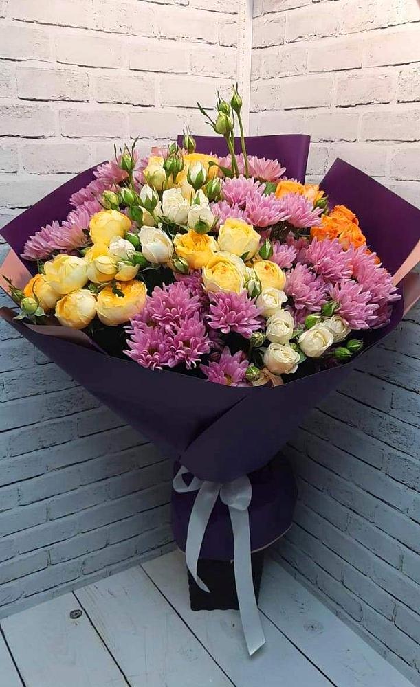 Букет цветов из: Хризантемы и Розы в Гайдуке