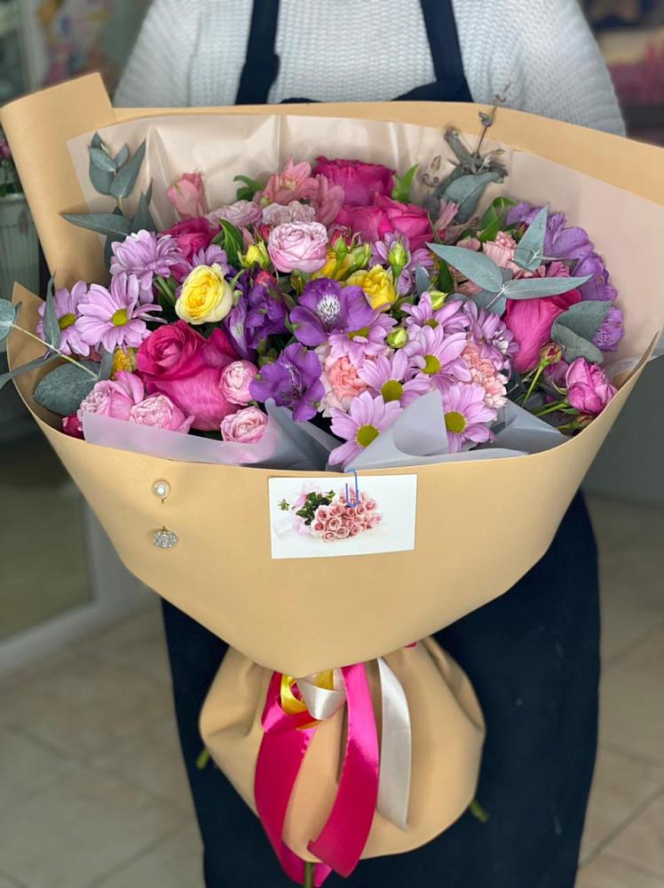 Букет цветов из: Хризантемы, Гвоздики и Альстромерии в Гайдуке