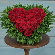 Цветочная композиция из Розы в виде сердца в Гайдуке