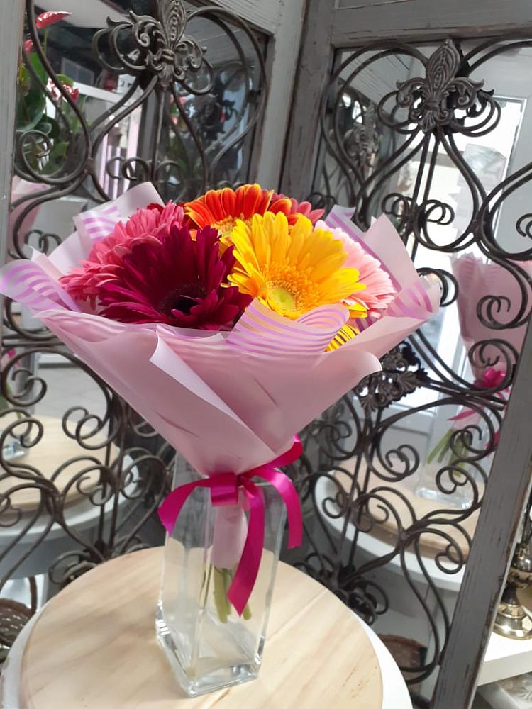 Букет цветов из: Герберы в Гайдуке