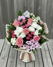 Букет цветов из:  Альстромерии, Гвоздики, Розы и Хризантемы в Гайдуке