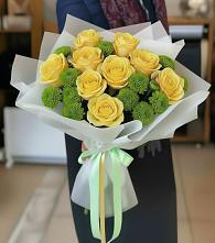 Букет цветов из:  Хризантемы и Розы в Гайдуке