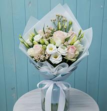 Букет цветов из:  Розы и Лизиантусы в Гайдуке