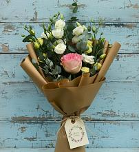 Букет цветов из:  Розы и Лизиантусы в Гайдуке